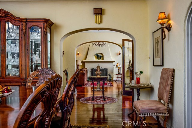 Detail Gallery Image 18 of 53 For 4202 University, Riverside,  CA 92501 - 4 Beds | 3 Baths