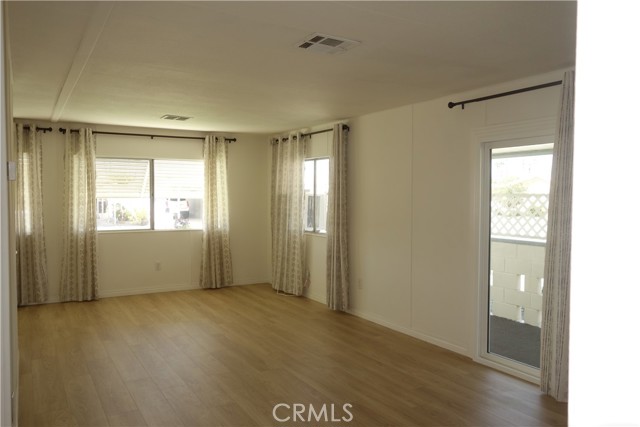 Detail Gallery Image 5 of 27 For 1774 Santiago Way, Hemet,  CA 92545 - 2 Beds | 1 Baths