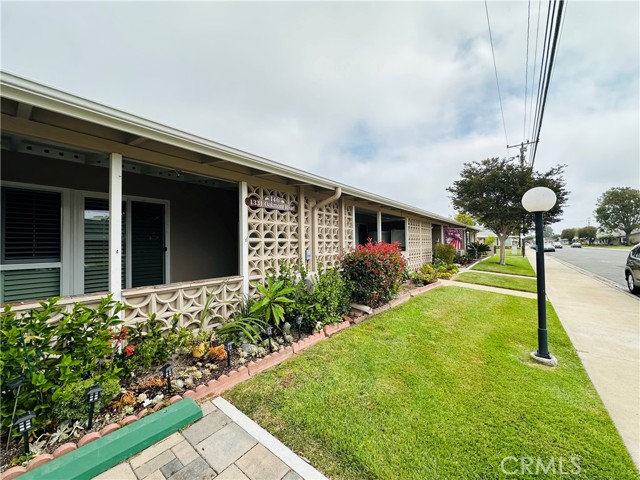 Detail Gallery Image 3 of 13 For 1331 Oakmont Road, M7-146d, Seal Beach,  CA 90740 - 1 Beds | 1 Baths