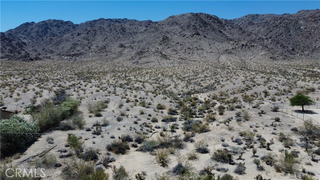 Detail Gallery Image 8 of 9 For 706 Foothill Dr, Twentynine Palms,  CA 92277 - – Beds | – Baths