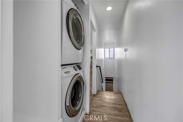 Detail Gallery Image 27 of 37 For 219 N Isabel St #4,  Glendale,  CA 91206 - 2 Beds | 2/1 Baths