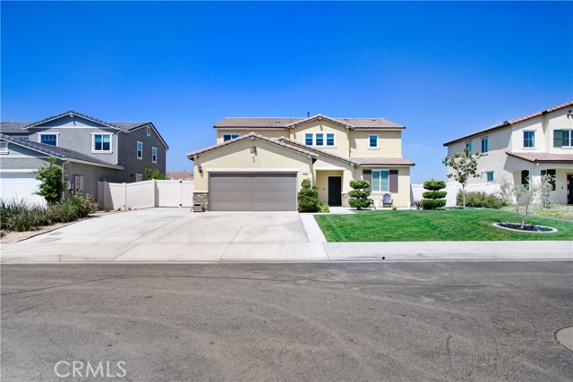 Detail Gallery Image 1 of 39 For 1212 Venice Ave, Mentone,  CA 92359 - 4 Beds | 3 Baths