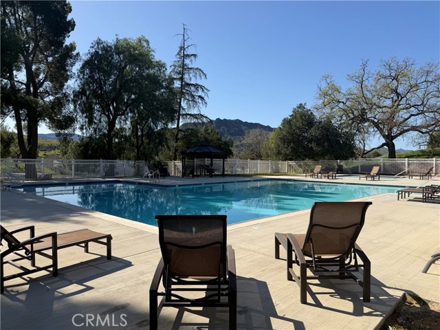 Detail Gallery Image 8 of 12 For 28615 Conejo View Dr, Agoura Hills,  CA 91301 - 2 Beds | 2 Baths