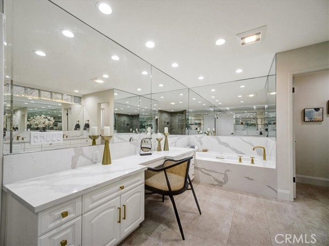 Detail Gallery Image 39 of 67 For 4732 Del Moreno Dr, Woodland Hills,  CA 91364 - 4 Beds | 3 Baths