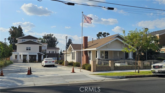 Detail Gallery Image 1 of 9 For 904 S Palmetto Ave a,  Ontario,  CA 91762 - 3 Beds | 2 Baths