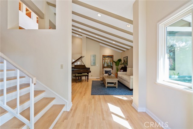 2213 Valley Drive, Manhattan Beach, California 90266, 4 Bedrooms Bedrooms, ,3 BathroomsBathrooms,Residential,Sold,Valley,SB22167937