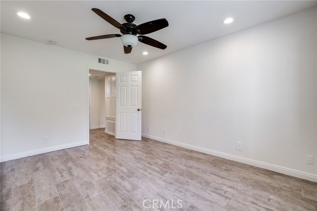 Detail Gallery Image 12 of 15 For 3613 S Bear #B,  Santa Ana,  CA 92704 - 1 Beds | 1 Baths