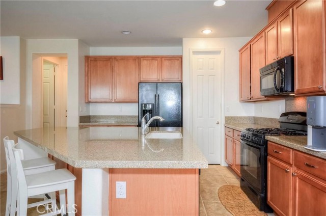 Detail Gallery Image 10 of 17 For 2750 E Oak Hill Dr #16,  Ontario,  CA 91761 - 3 Beds | 2 Baths