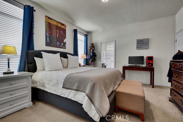 111 Madrid, Tustin CA: https://media.crmls.org/medias/3048f3d7-e25d-435b-8d72-060c3550e46d.jpg