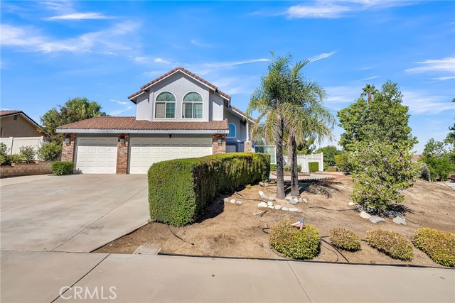 6541 Hemingway Dr, Riverside, CA 92506