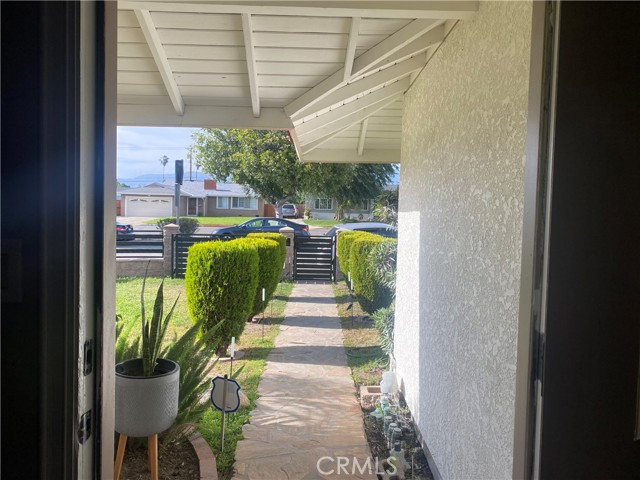 Detail Gallery Image 8 of 19 For 1776 San Bernardino Ave, Pomona,  CA 91767 - 4 Beds | 2 Baths