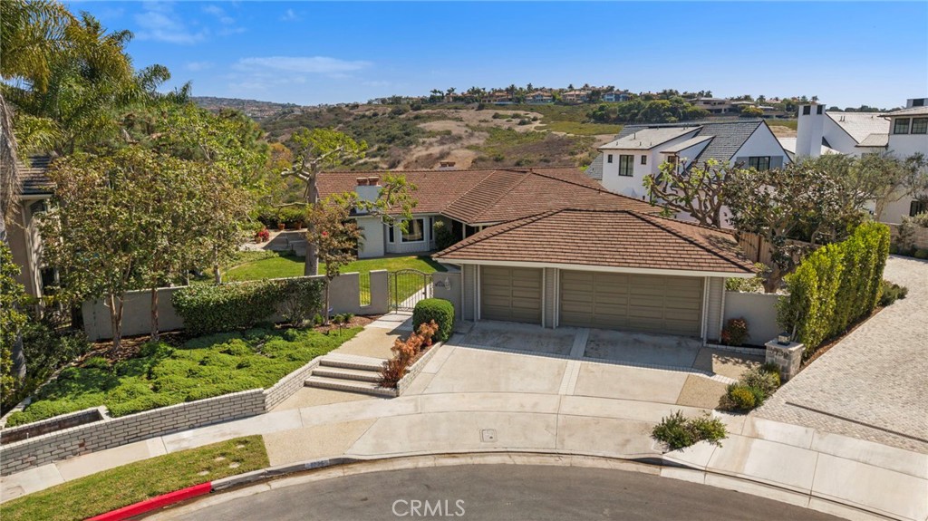 3726 Blue Key