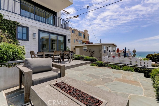 Detail Gallery Image 37 of 38 For 216 4th St, Manhattan Beach,  CA 90266 - 3 Beds | 5 Baths