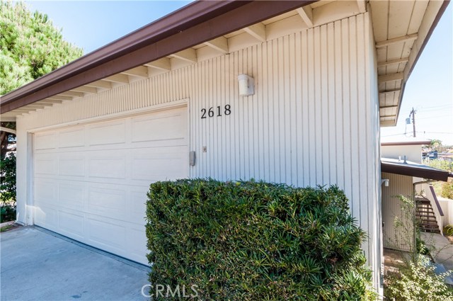 2618 Laurel Avenue, Manhattan Beach, California 90266, 5 Bedrooms Bedrooms, ,1 BathroomBathrooms,Residential,Sold,Laurel,SB17040060