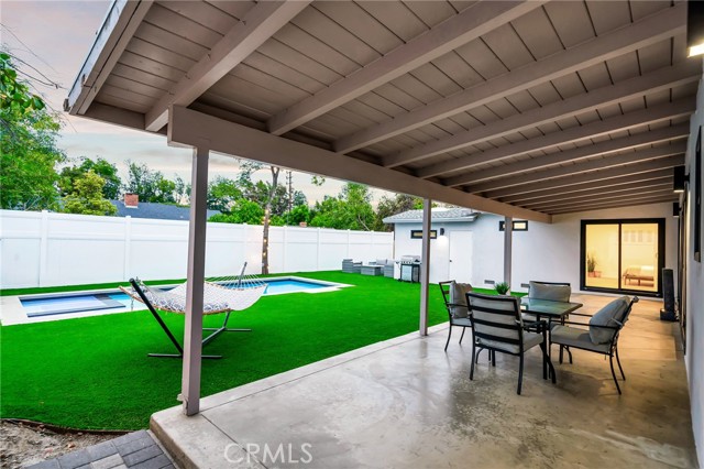 Detail Gallery Image 17 of 75 For 16127 Hartsook St, Encino,  CA 91436 - 4 Beds | 2/1 Baths