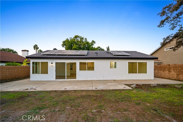 554 E Fairfield Court, Ontario CA: https://media.crmls.org/medias/304b710d-5b1d-47b7-a312-83941c1a5a15.jpg