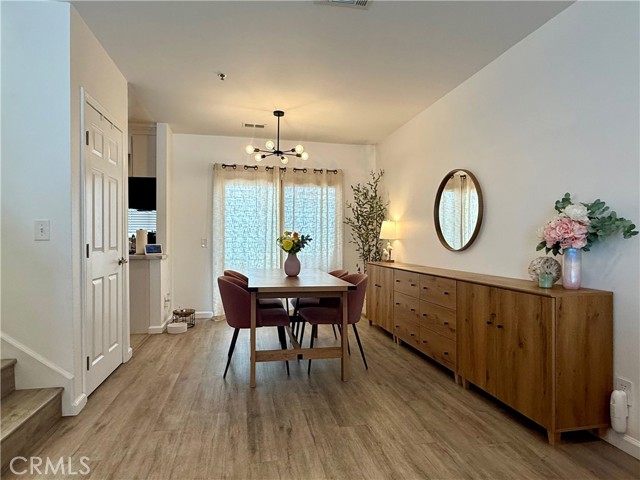 Detail Gallery Image 7 of 24 For 260 Victoria St #D3,  Costa Mesa,  CA 92627 - 2 Beds | 2/1 Baths