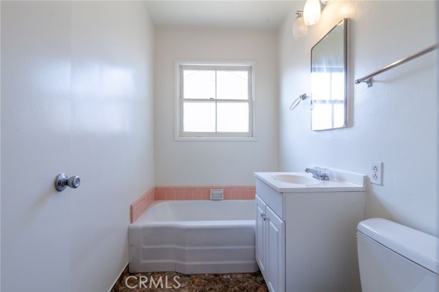 10935 Nassau Avenue, Sunland CA: https://media.crmls.org/medias/304b944d-9135-43af-bc9c-0f34f4b586dd.jpg