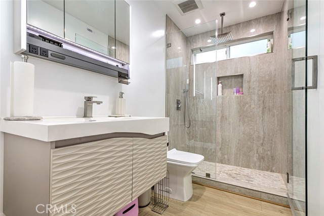 Detail Gallery Image 37 of 63 For 28030 Kenton, Saugus,  CA 91350 - 5 Beds | 3 Baths