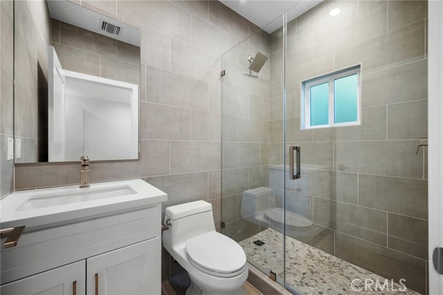 11626 Weddington Street photo 19