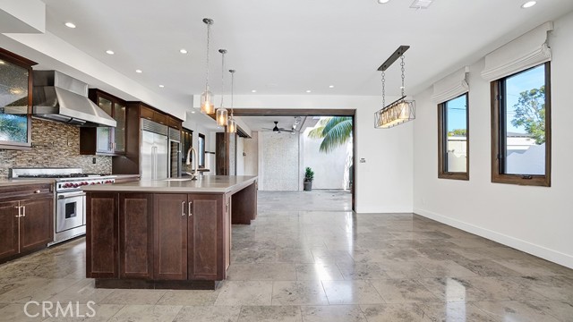 Detail Gallery Image 17 of 61 For 243 Poppy Ave, Corona Del Mar,  CA 92625 - 4 Beds | 3/1 Baths
