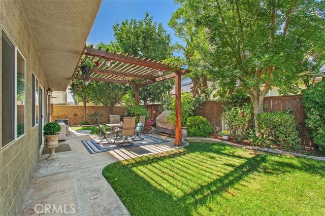 29944 Peach Tree Court, Murrieta CA: https://media.crmls.org/medias/304ddf3e-4b62-42cb-815c-79ddc342a9c3.jpg