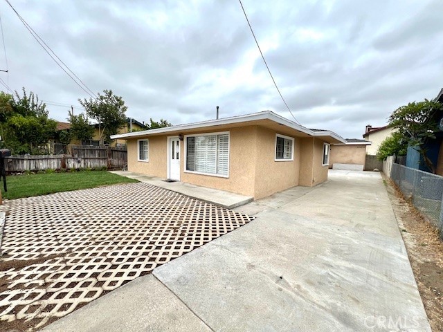Image 2 of 43 For 13944 Olive Street