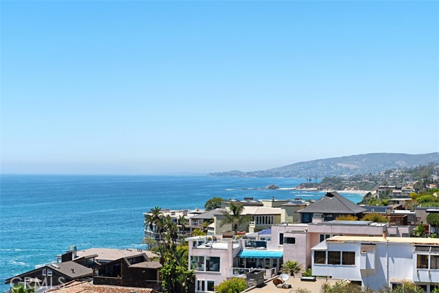 Detail Gallery Image 10 of 43 For 31755 Coast #403,  Laguna Beach,  CA 92651 - 2 Beds | 2 Baths