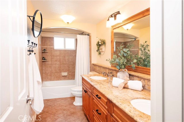 Image 36 of 75 For 2372 Shadow Hill Drive