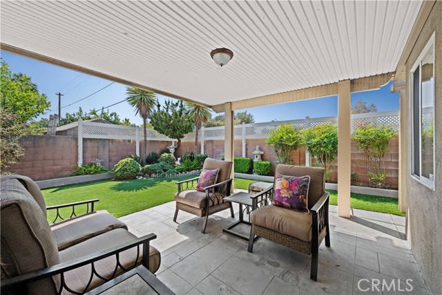 Detail Gallery Image 16 of 41 For 2102 N Eastwood Ave, Santa Ana,  CA 92705 - 3 Beds | 2 Baths