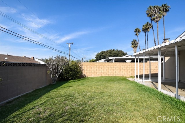 Detail Gallery Image 28 of 30 For 17451 Newland, Huntington Beach,  CA 92647 - 3 Beds | 2 Baths
