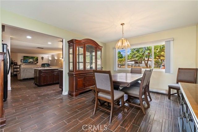 Detail Gallery Image 7 of 26 For 5829 Aurora Ave, Jurupa Valley,  CA 91752 - 4 Beds | 2/1 Baths