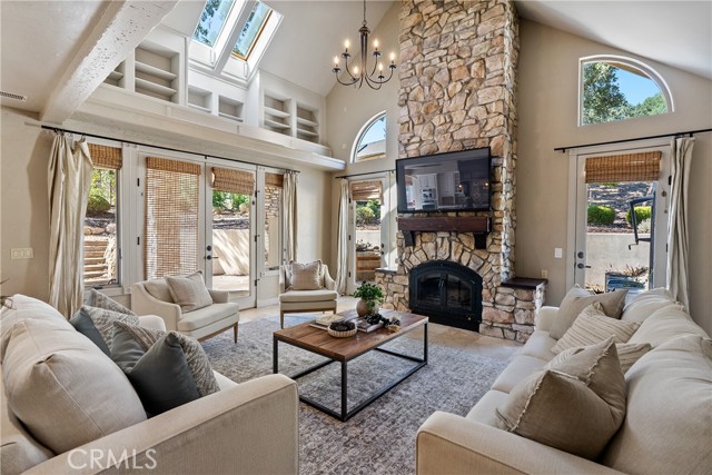 Detail Gallery Image 14 of 75 For 6360 Navarette, Atascadero,  CA 93422 - 4 Beds | 4 Baths
