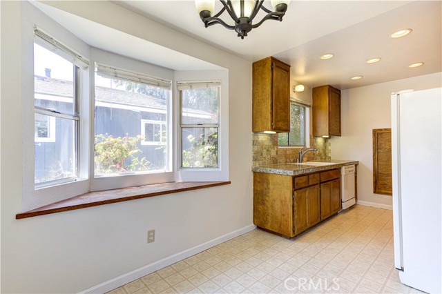 Detail Gallery Image 15 of 35 For 2038 Mountain View Dr, Los Osos,  CA 93402 - 2 Beds | 2 Baths