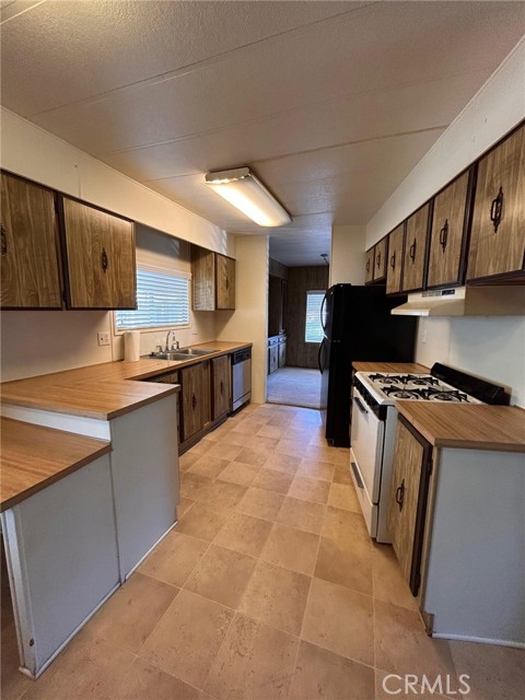 31816 Avenue E, Yucaipa CA: https://media.crmls.org/medias/3052970c-3fba-4962-9658-a6ab6a0638fb.jpg