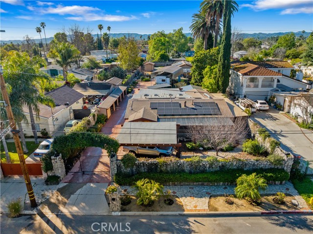 Detail Gallery Image 11 of 28 For 19160 Ingomar St, –,  CA 91335 - 2 Beds | 2 Baths