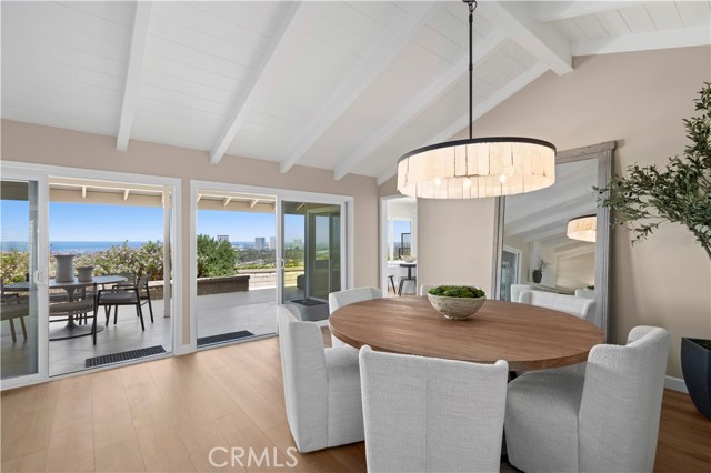 Detail Gallery Image 10 of 34 For 31 Carmel Bay Dr, Corona Del Mar,  CA 92625 - 4 Beds | 2/1 Baths