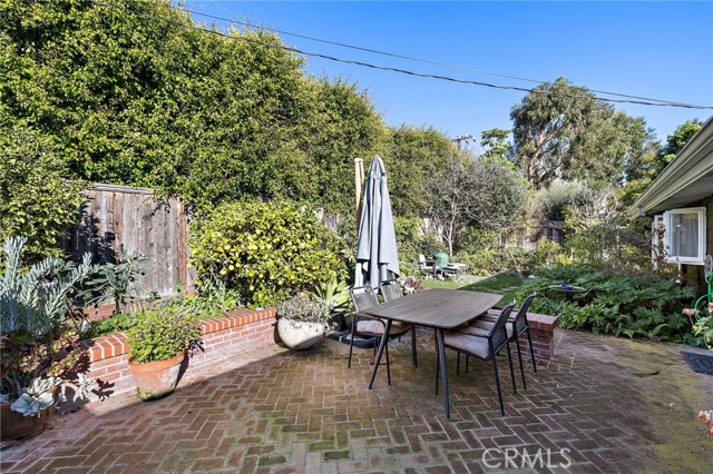 Detail Gallery Image 33 of 38 For 1511 Bluebird Canyon Dr, Laguna Beach,  CA 92651 - 3 Beds | 2 Baths