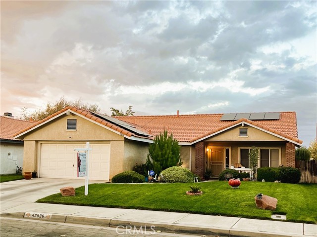 43826 Raysack, Lancaster, California 93535, 4 Bedrooms Bedrooms, ,2 BathroomsBathrooms,Residential,For Sale,43826 Raysack,CRSR24215831