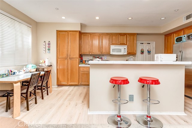 Detail Gallery Image 18 of 26 For 6 Tidewater Cv., Buena Park,  CA 90621 - 3 Beds | 2/1 Baths