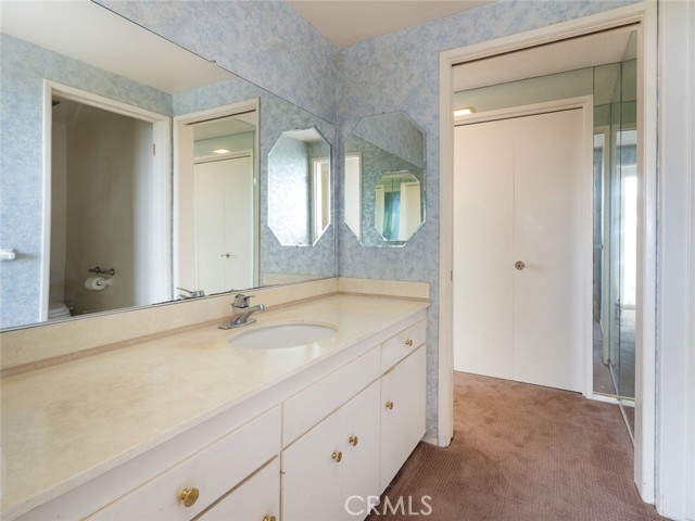 712 Yarmouth Road, Palos Verdes Estates, California 90274, 3 Bedrooms Bedrooms, ,2 BathroomsBathrooms,Residential,Sold,Yarmouth,SB21096002