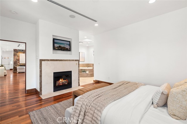 Detail Gallery Image 13 of 35 For 450 Cabrillo, Costa Mesa,  CA 92627 - 4 Beds | 3/1 Baths