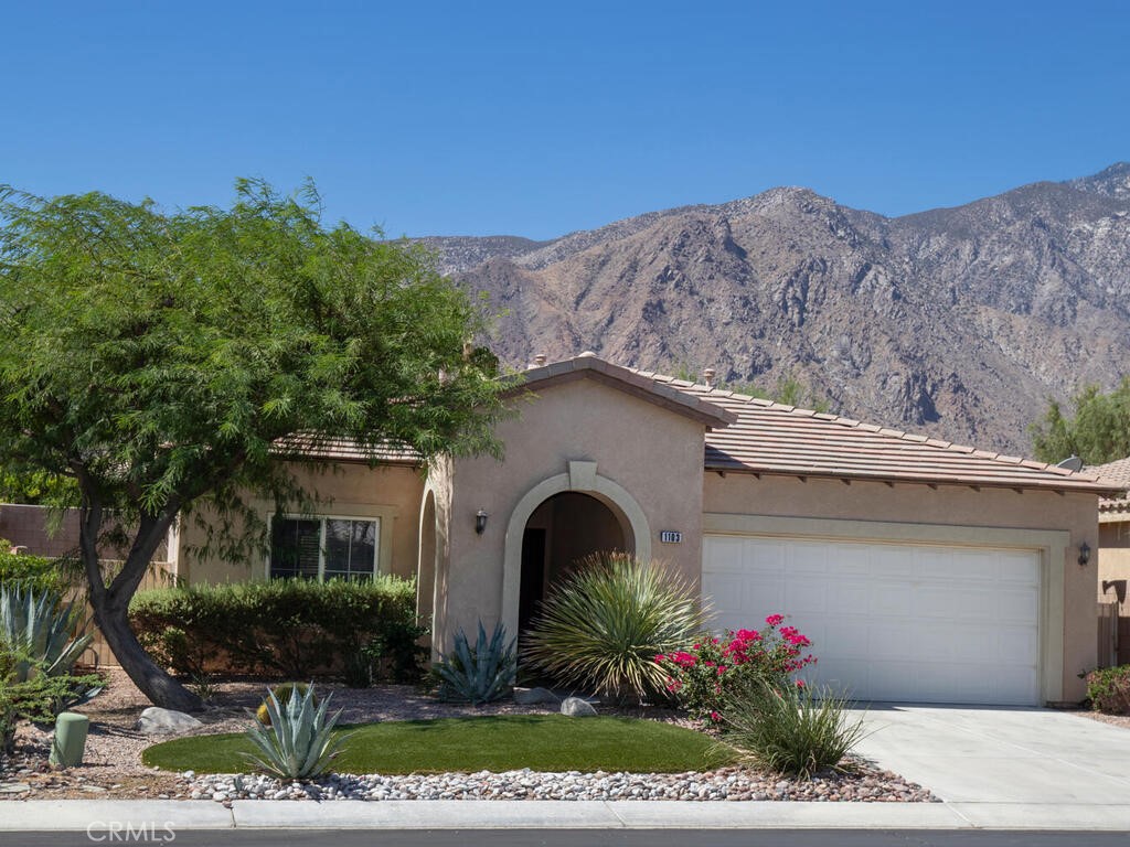 1103 Alta Cresta