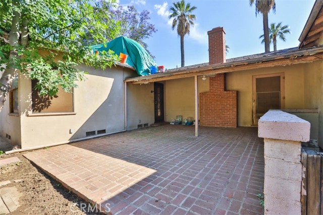 555 S Center St., Redlands CA: https://media.crmls.org/medias/305739cd-d275-43f4-8e1e-734ee41836d9.jpg