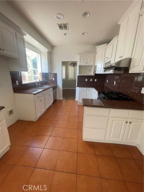 259 S California Street, San Gabriel CA: https://media.crmls.org/medias/30574c5a-c336-4adc-995c-31151a1a9ad4.jpg