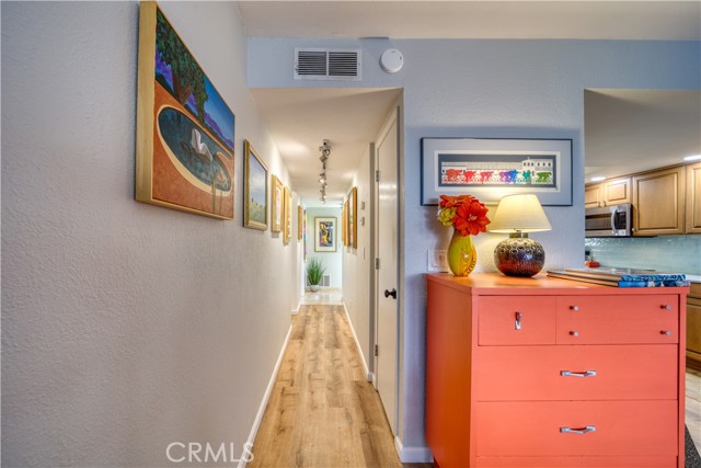 Detail Gallery Image 3 of 30 For 1330 Southwood Drive #18,  San Luis Obispo,  CA 93401 - 2 Beds | 1/1 Baths