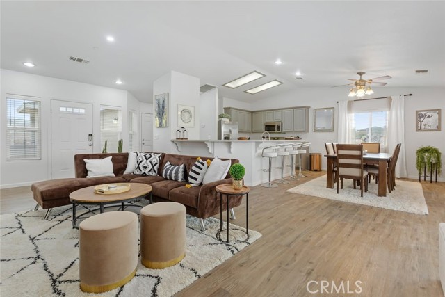 Detail Gallery Image 5 of 45 For 62382 Crestview Dr, Joshua Tree,  CA 92252 - 3 Beds | 2 Baths