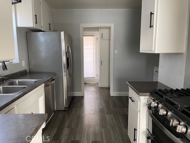 Detail Gallery Image 7 of 31 For 12619 Tiara St., Valley Village,  CA 91607 - 3 Beds | 1/1 Baths