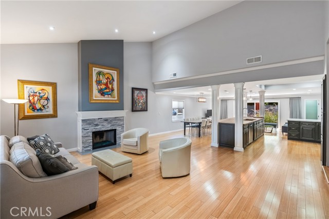 4 Bed Home for Sale in Encino, California