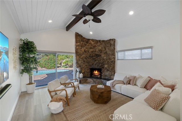 Detail Gallery Image 17 of 47 For 16451 Tupper St, North Hills,  CA 91343 - 3 Beds | 2 Baths